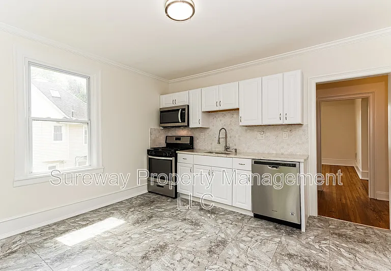 114 Walnut St — Photo 6