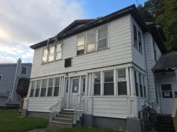 244 Chestnut St, Oneonta, NY 13820