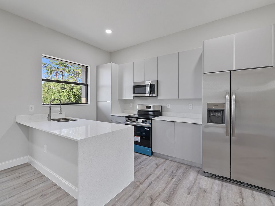 1st image of 4703 Leonard Blvd S