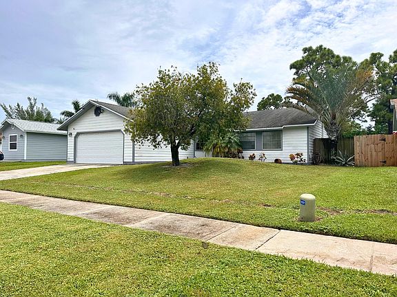 4th image of 5046 El Claro Circle