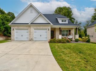 737 Gibb St, Winston Salem, NC 27106