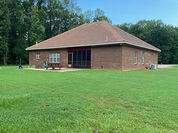 5th image of 175 Densbrook Ln
