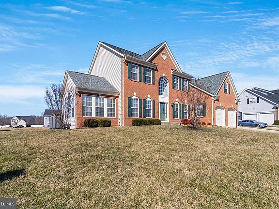 4th image of 1027 Savanna Dr