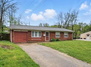 9002 Orangewood Dr, Cincinnati, OH 45231