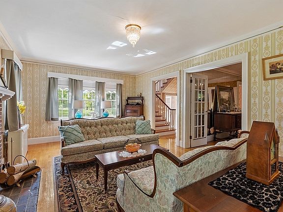 5th image of 23 Lincoln Ave