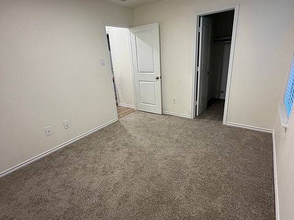 4th image of 13136 Hideaway Ln