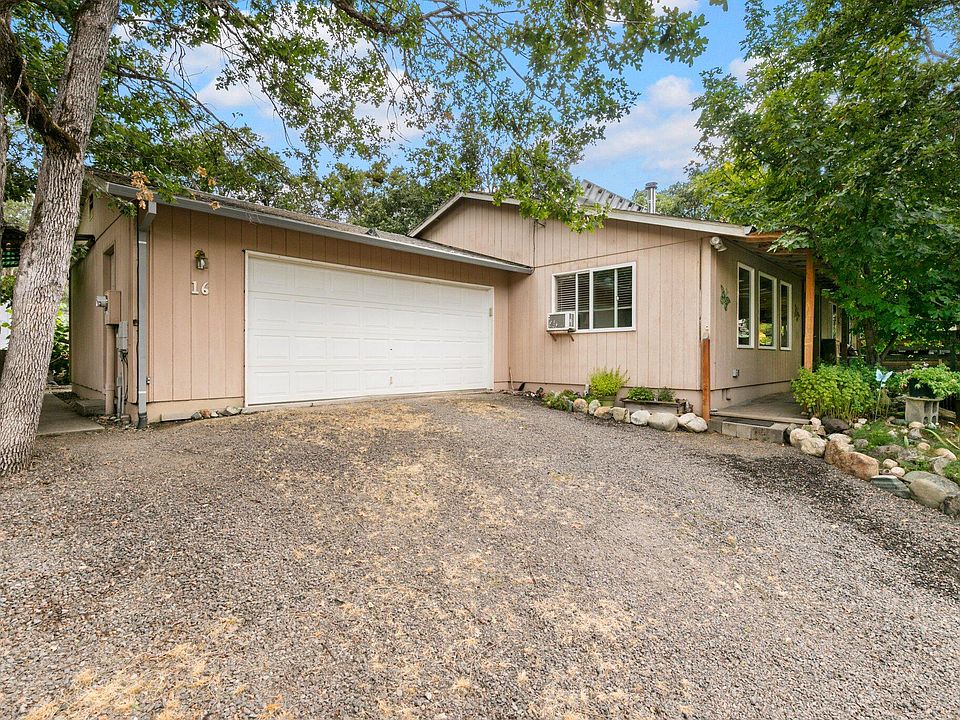 1st image of 16 Rocky Knoll Ln