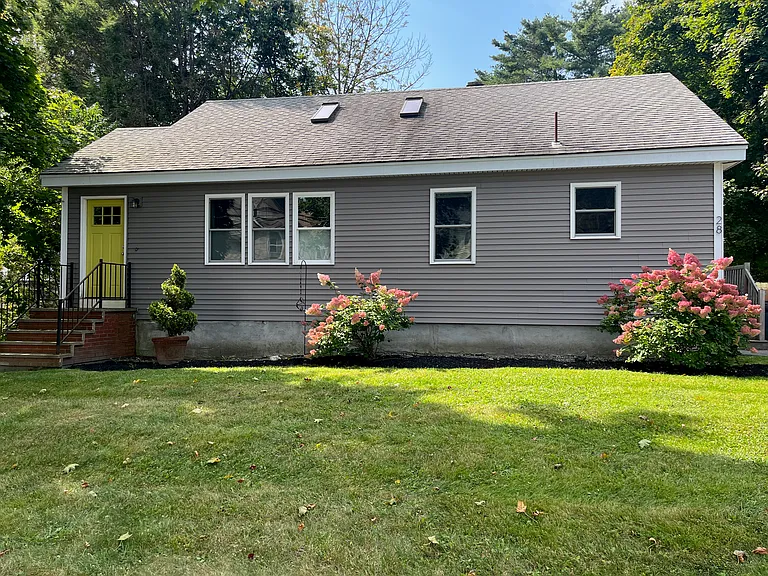 28 Morse St — Photo 2