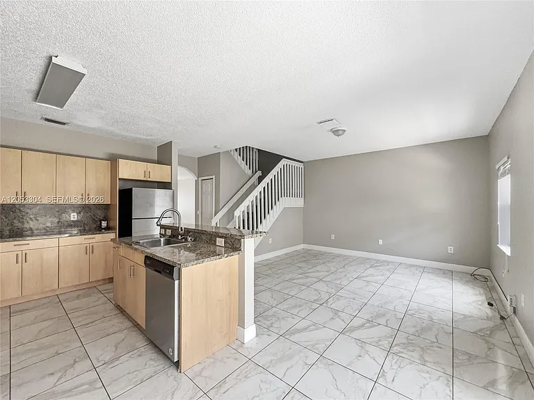 2214 SE 25th Ave #2214 — Photo 7