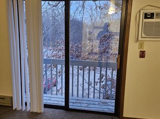 3-1236 Edgewood Dr, Burlington, WI 53105