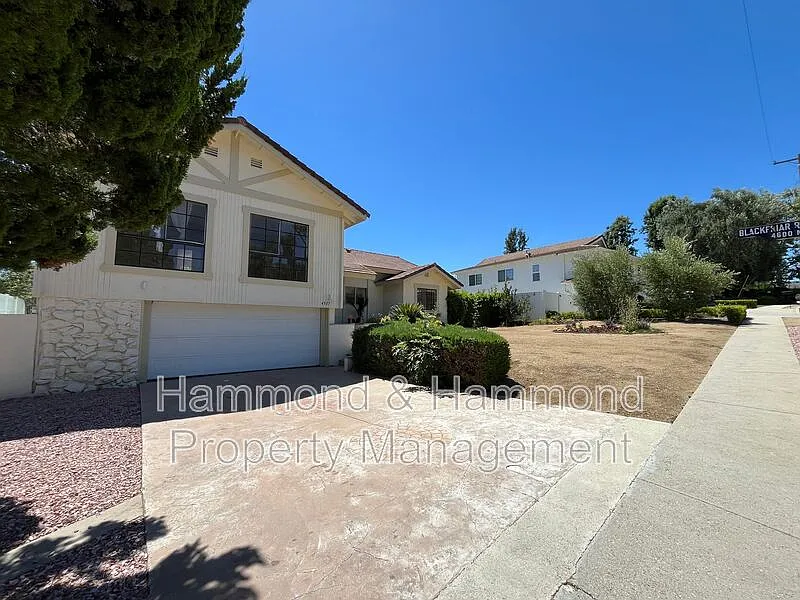 3 bed, 2.5 bath, 2040 sqft, $5,695 — Photo 4