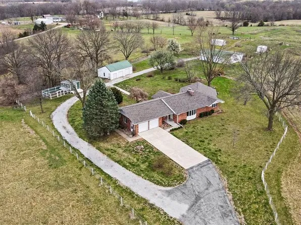 6409 Clinton County Line Rd, Trimble, MO 64492