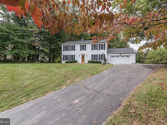 4th image of 4964 Tall Oaks Dr