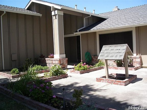 4th image of 2888 Wiese Way