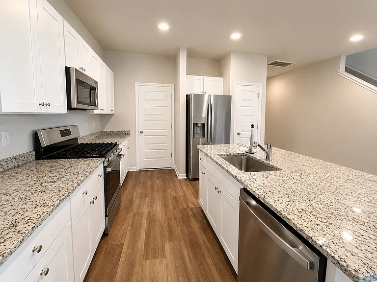 256 Agrarian Ave — Photo 5
