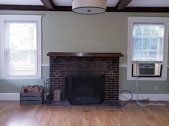 4th image of 50 Blue Hill Ave #1