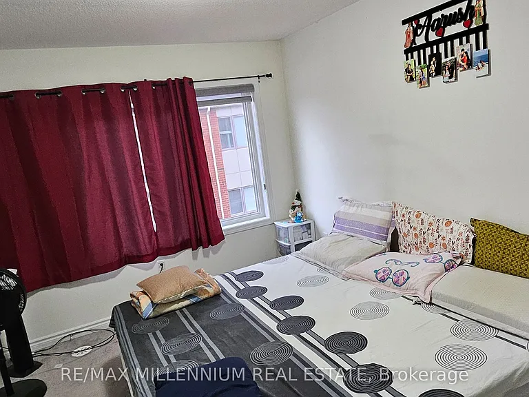 240 Lagerfeld Dr #15 — Photo 13