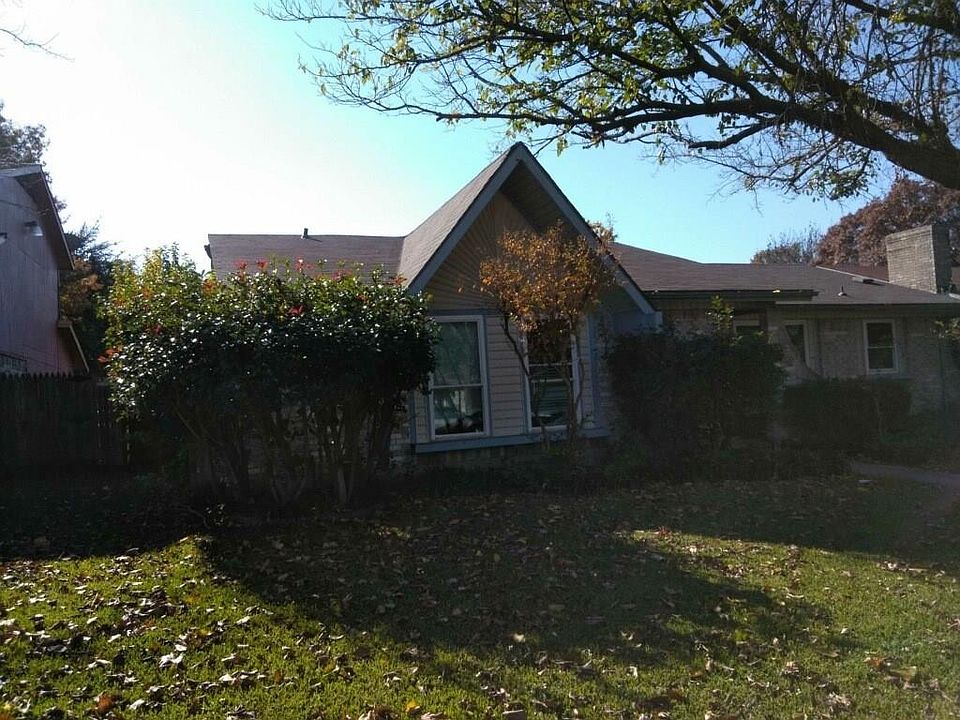1st image of 2906 Green Oaks Dr