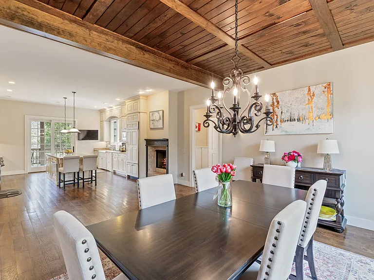 115 Falls Ct W — Photo 25
