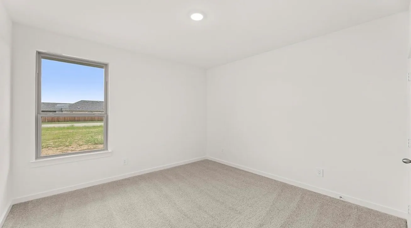 4 bed, 2186 sqft, $2,850 — Photo 3