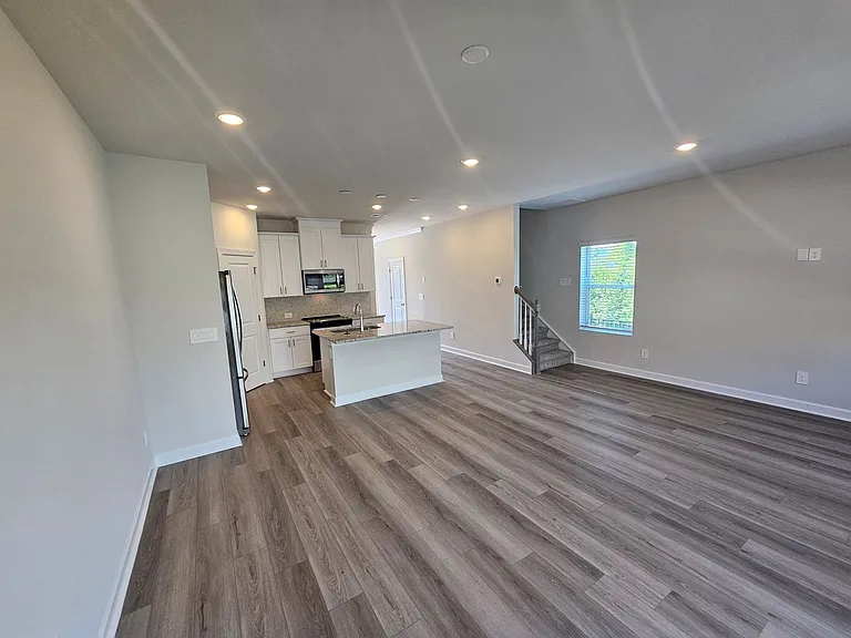1203 Falling Acorn Ln — Photo 14