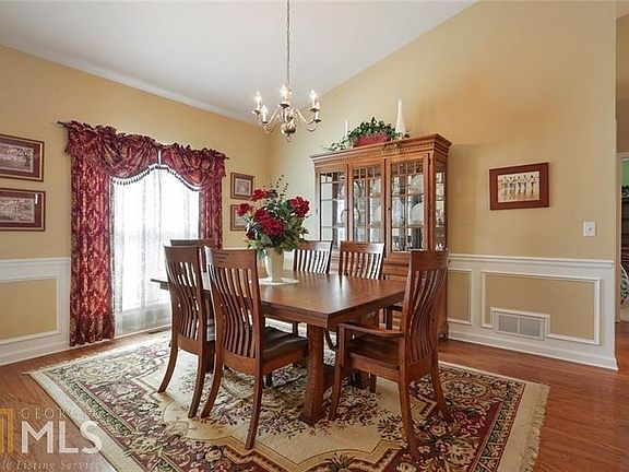 3rd image of 1360 Woodpoint Way