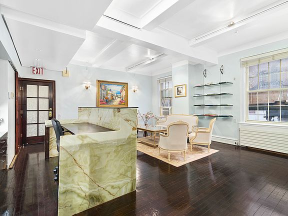 2nd image of 888 Park Ave Ofc 1B