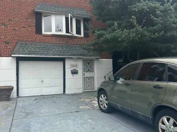 11247 Jeanes Pl, Philadelphia, PA 19116