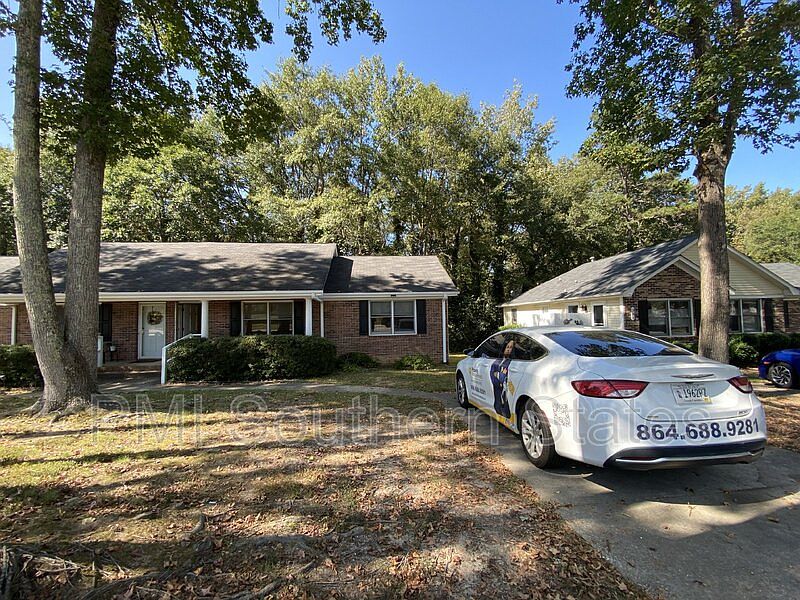 215 Jonesville Rd, Simpsonville, SC 29681 Zillow