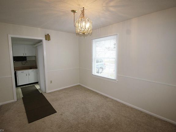 4th image of 3144 Wilson Ave