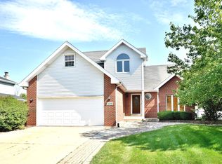 16608 W Saddlewood Dr, Lockport, IL 60441