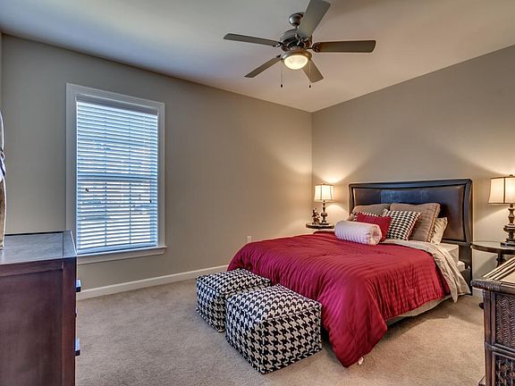 3rd image of 380 14th Pl E APT 232