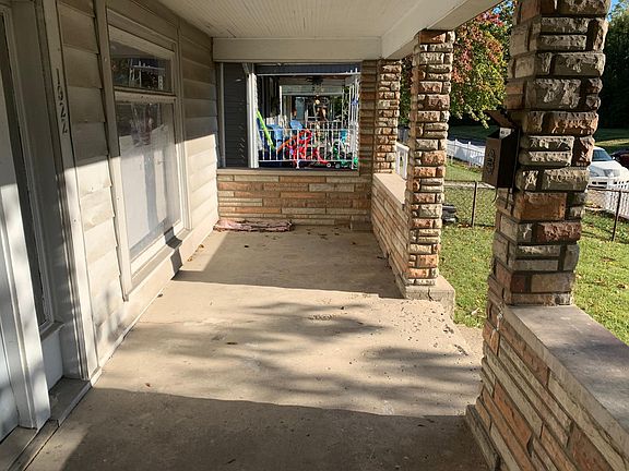 2nd image of 1922 Holloway Ave