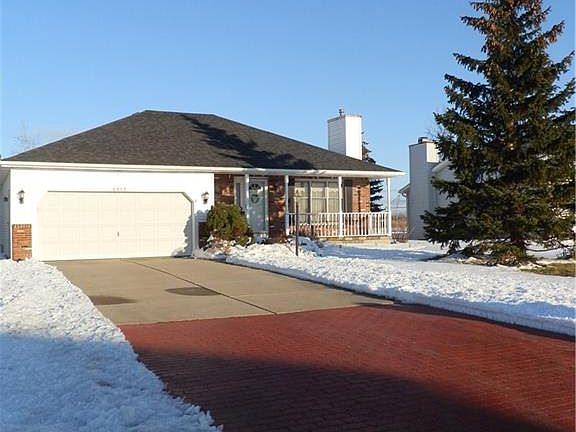 3rd image of 6933 Deborah Ln