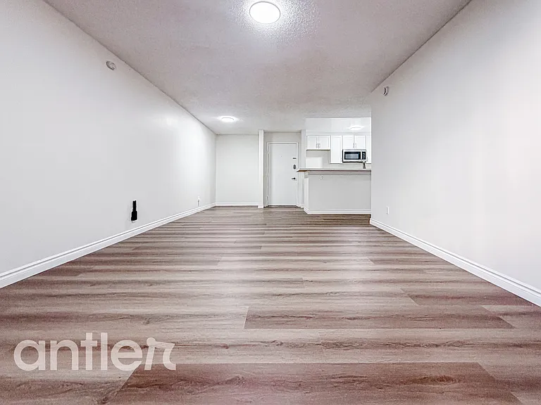 9011 Tobias Ave #A140 — Photo 1