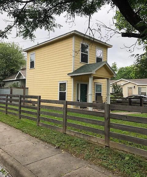 2000 Sl Davis Ave — Photo 2