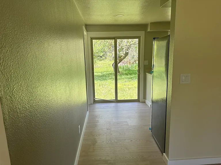 Harry Taylor Rd — Photo 20