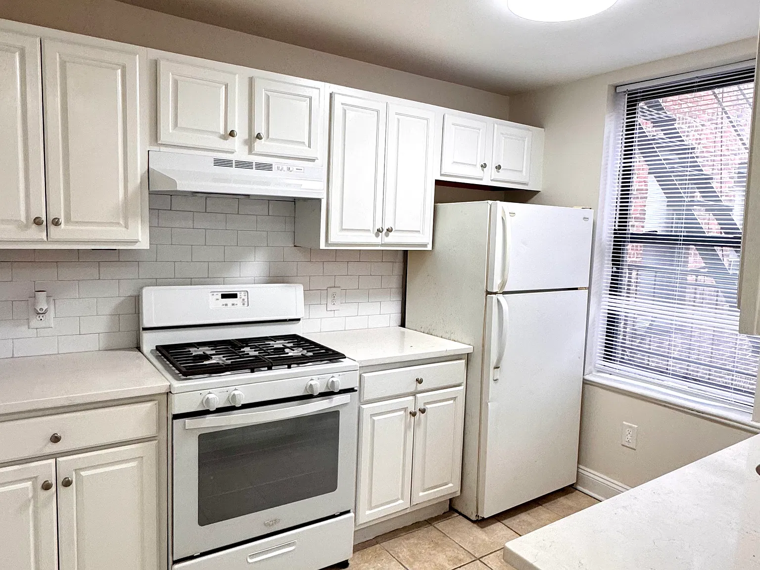 140 Virginia Ave — Photo 3