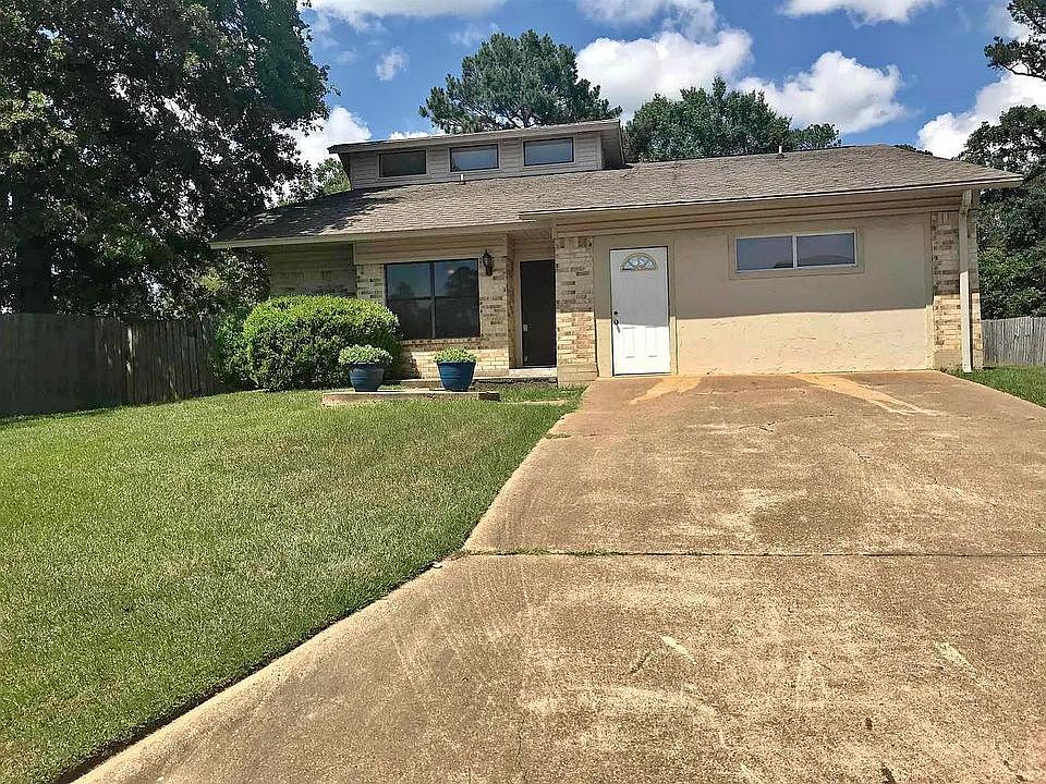 1st image of 412 Candlewood St