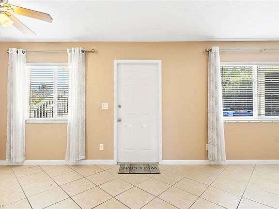 4th image of 4629 Bayshore DR #J3