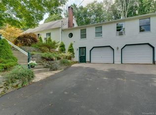 90 Nathan Hale Dr, Coventry, CT 06238