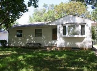 1901 SW Meadow Ln, Topeka, KS 66604