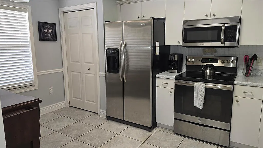 2 bed, 2.0 bath, 1256 sqft, $2,400 — Photo 4