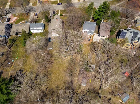 2370 Carter Ave, Saint Paul, MN 55108