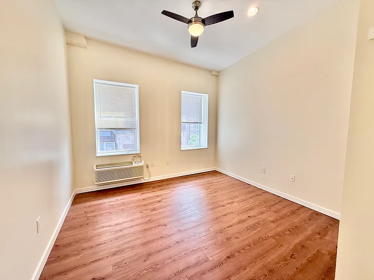 241-55 S 49th St #411 — Photo 9