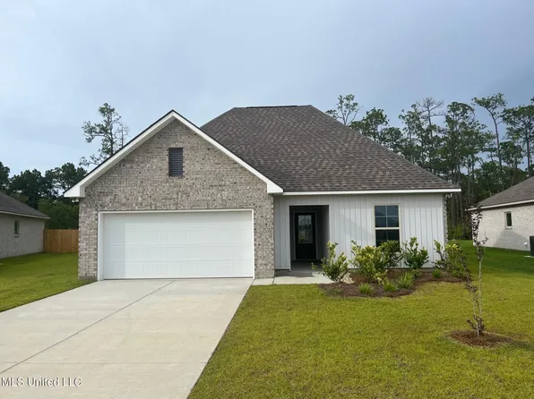 7764 Claymont Cir, Ocean Springs, MS 39564