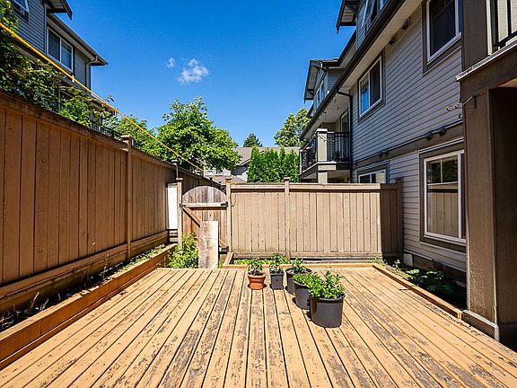 5th image of 14453 72nd Ave #7