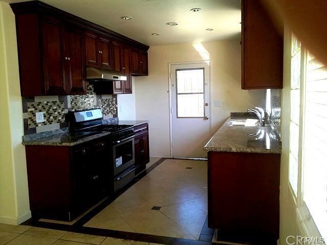 2nd image of 9331 Mirror Cir