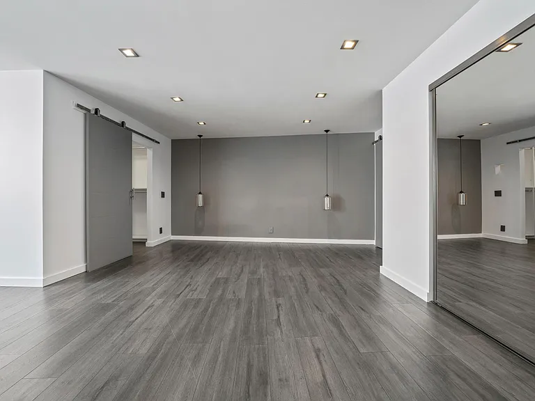 7250 Franklin Ave #1204 — Photo 20