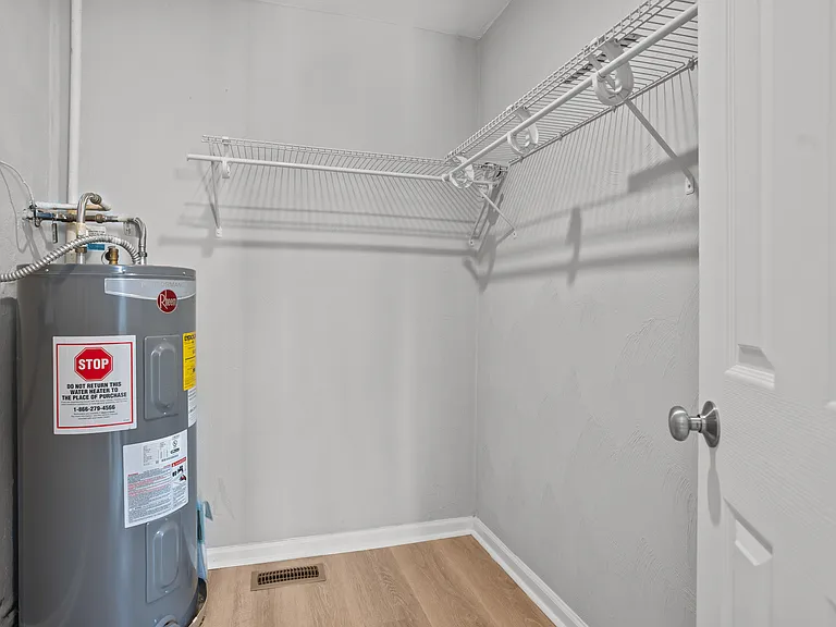 9632 12th Bay St #10 — Photo 15